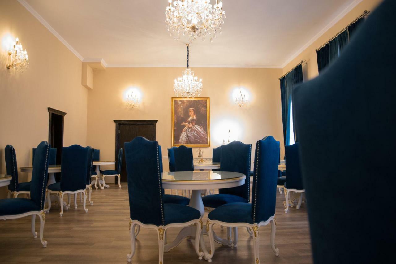 Hotel Boutique Vila Lakastel Sinaia Zewnętrze zdjęcie
