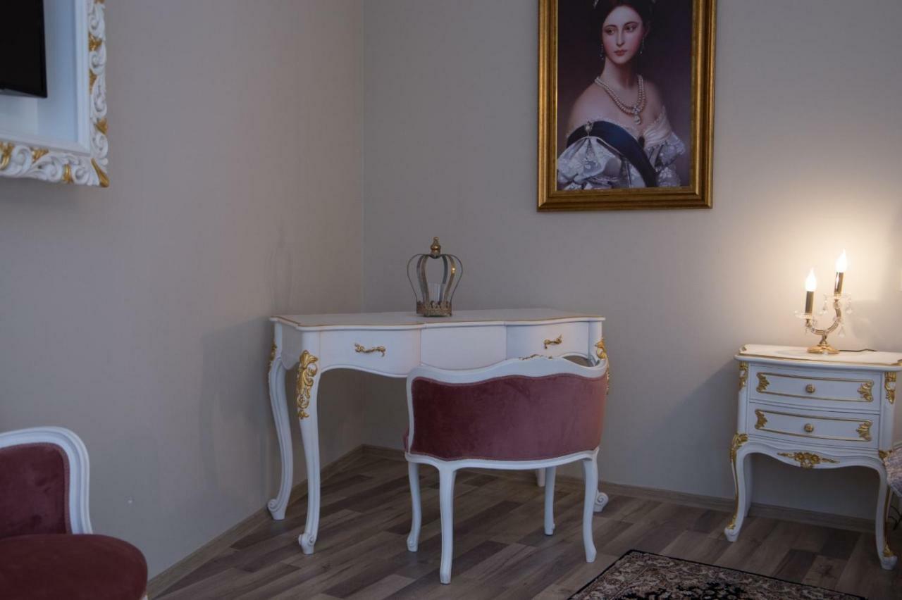 Hotel Boutique Vila Lakastel Sinaia Zewnętrze zdjęcie