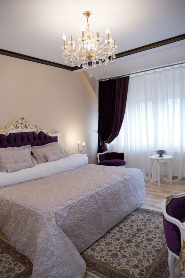 Hotel Boutique Vila Lakastel Sinaia Zewnętrze zdjęcie