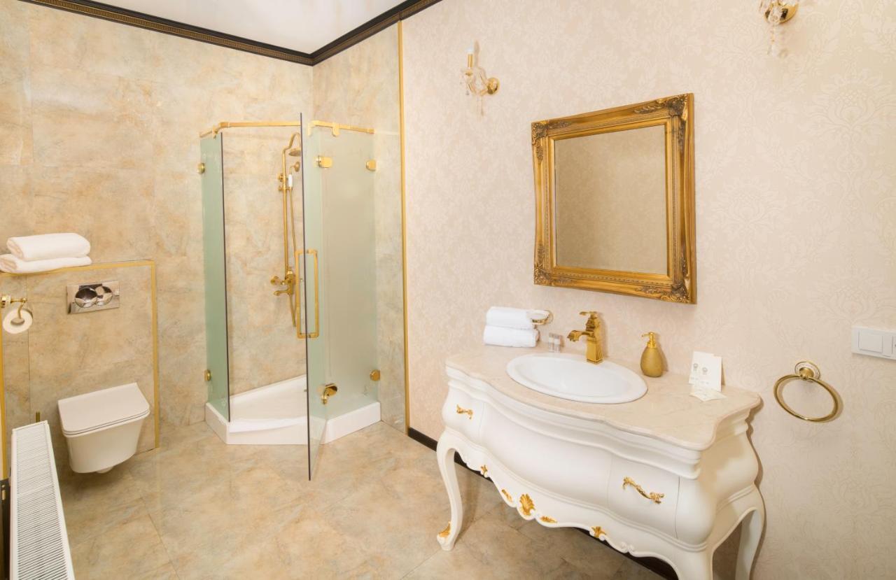 Hotel Boutique Vila Lakastel Sinaia Zewnętrze zdjęcie