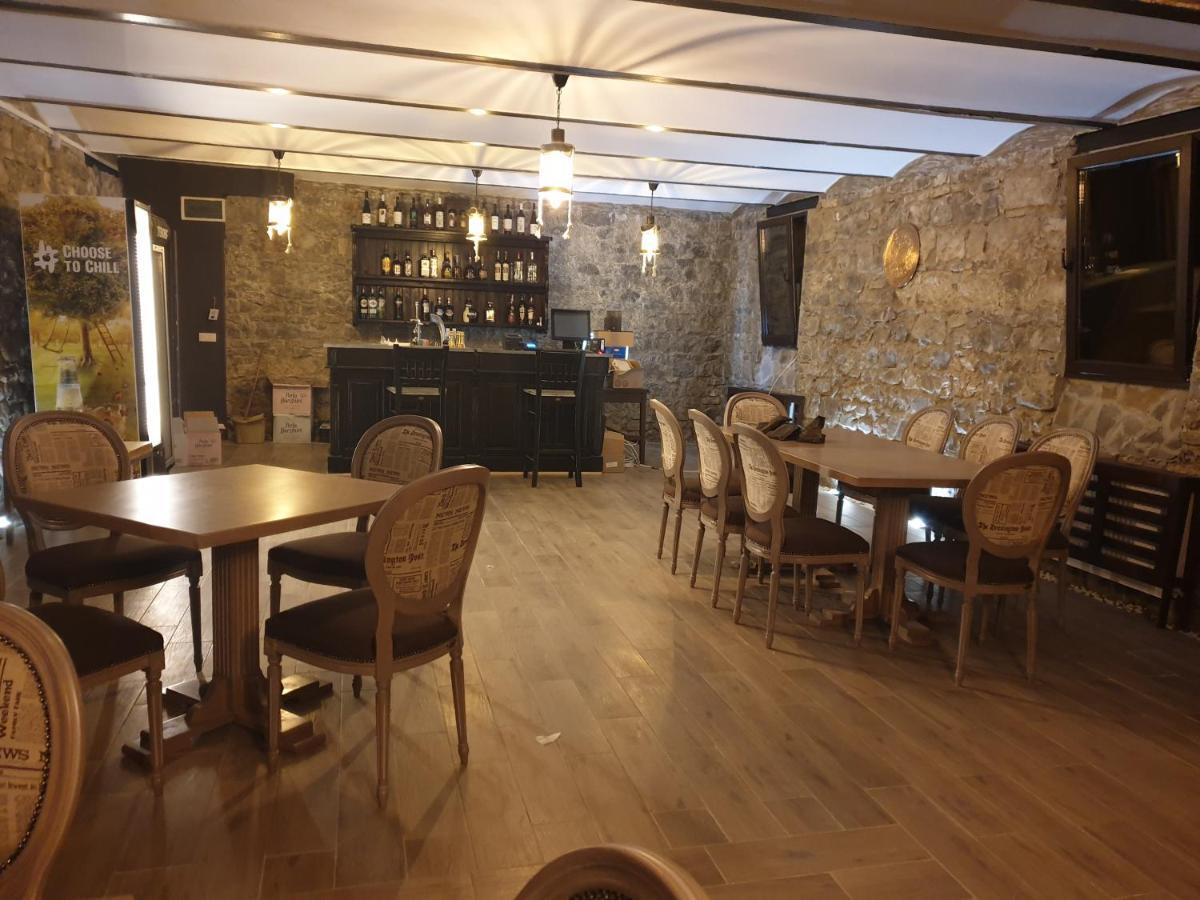 Hotel Boutique Vila Lakastel Sinaia Zewnętrze zdjęcie